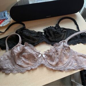 [SET OF 2] victoria secret underwire bra